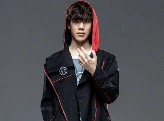 骗子利用donk的名字在YouTube上进行诈骗